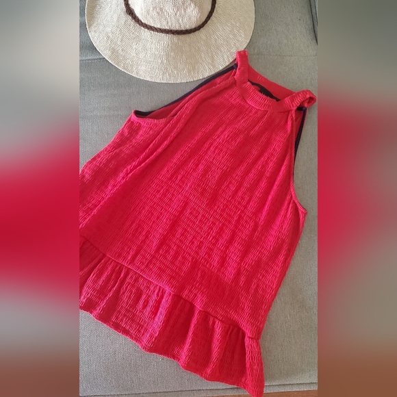 *NWT* W5 Halter Top - Picture 2 of 3